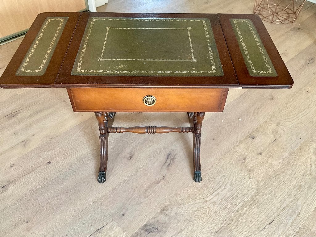 Bijzettafel hangoor, Ophalen
