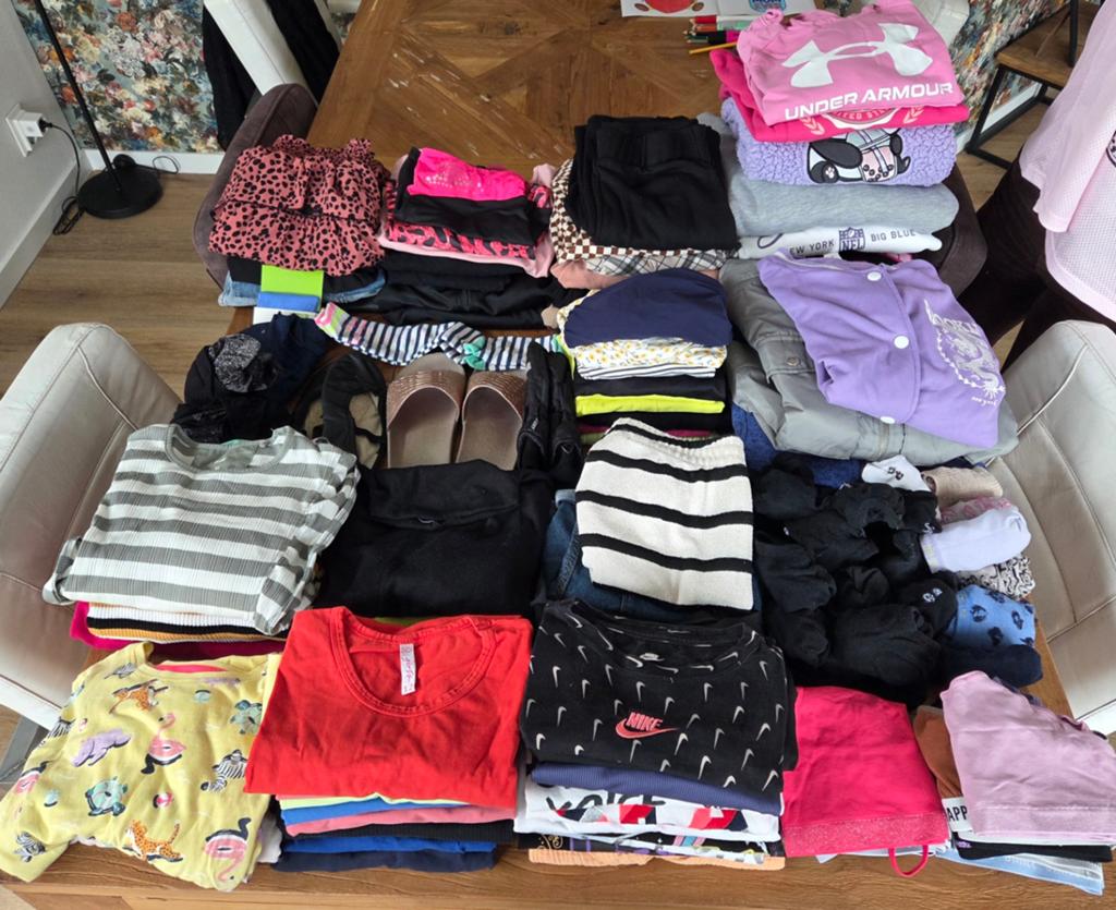 Groot meisjes kledingpakket, Ophalen, Gebruikt, Maat 152