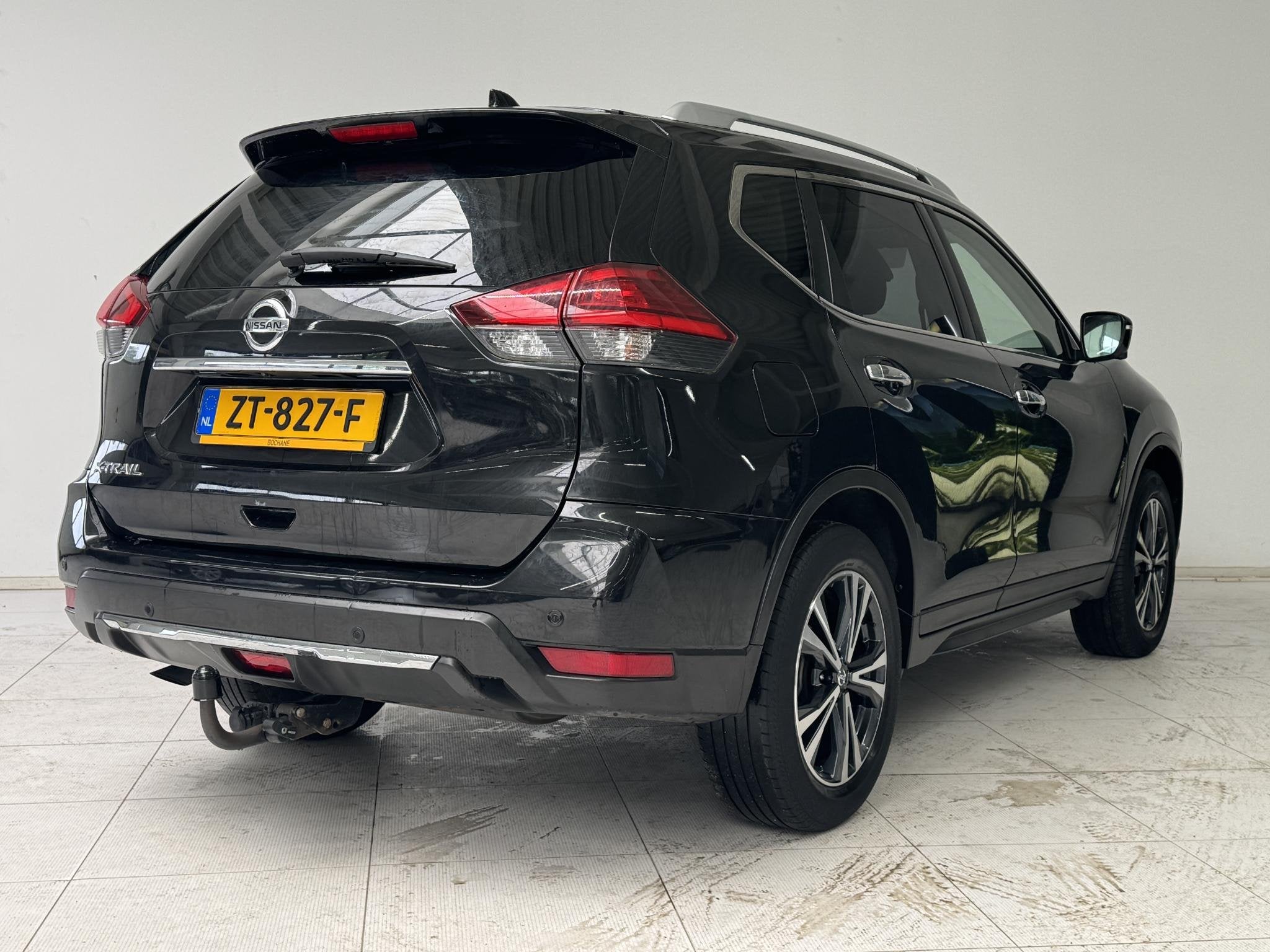 Nissan X-Trail 1.6 DIG-T N-Connecta | Panoramadak | Navigati, Auto's, Voorwielaandrijving, 4 cilinders, Met garantie (alle), Origineel Nederlands