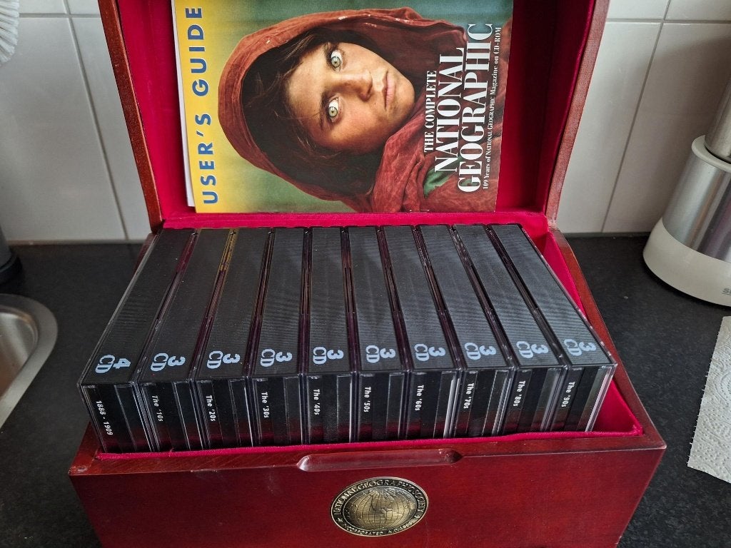 National Geographic Box CD-rom 1888-1999, Alle leeftijden, Ophalen of Verzenden, Zo goed als nieuw, Natuur