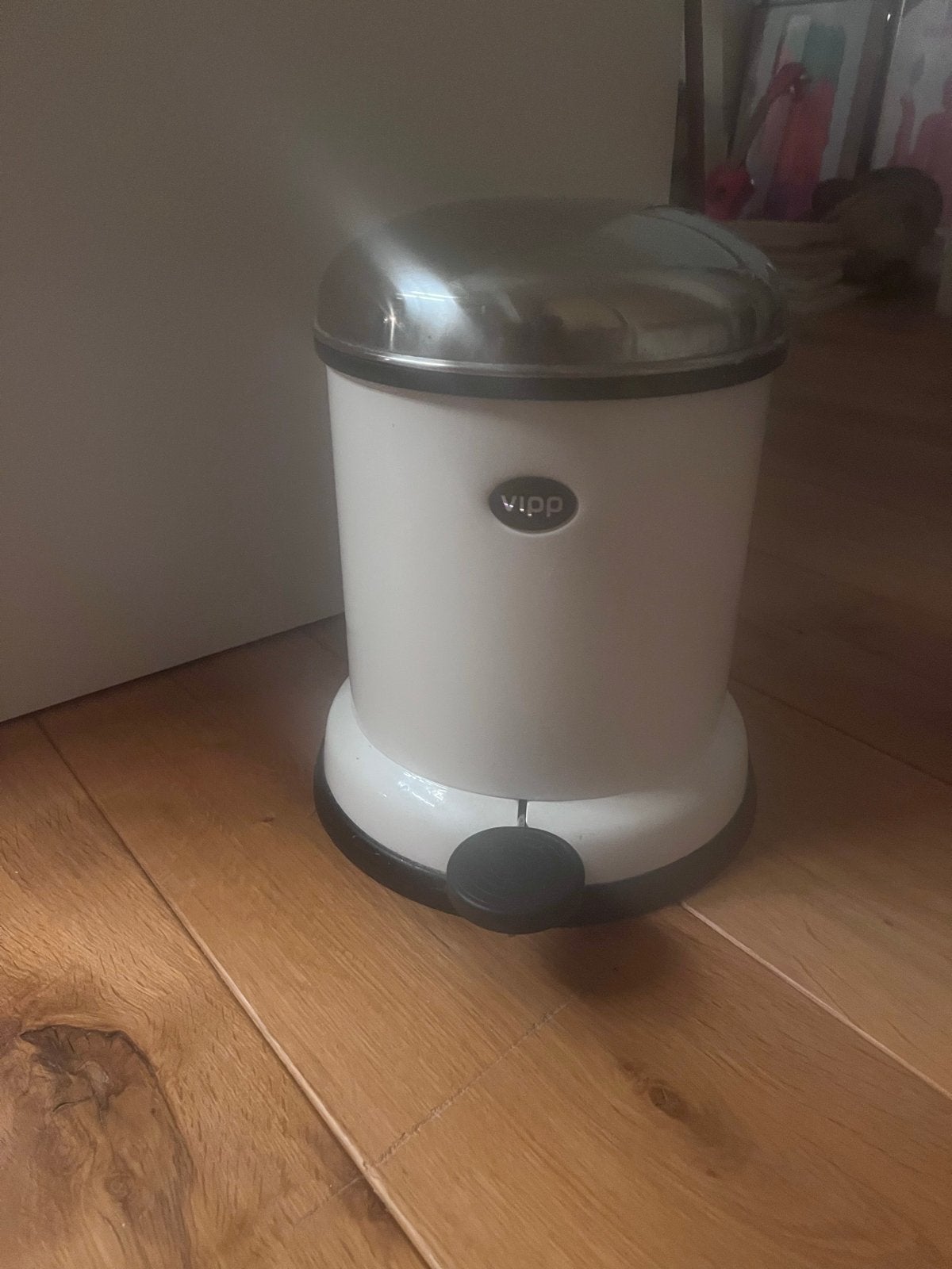 Vipp pedaalemmer - Gebruikt met lichte krasjes, Huis en Inrichting, Gebruikt, Overige typen, Rond, Ophalen of Verzenden