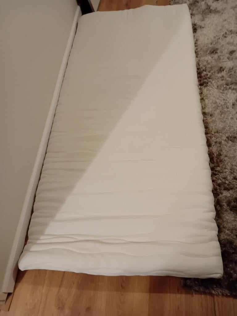 Comfortabele topper matras - Zo goed als nieuw, 90 cm, Eenpersoons, Zo goed als nieuw, Matras