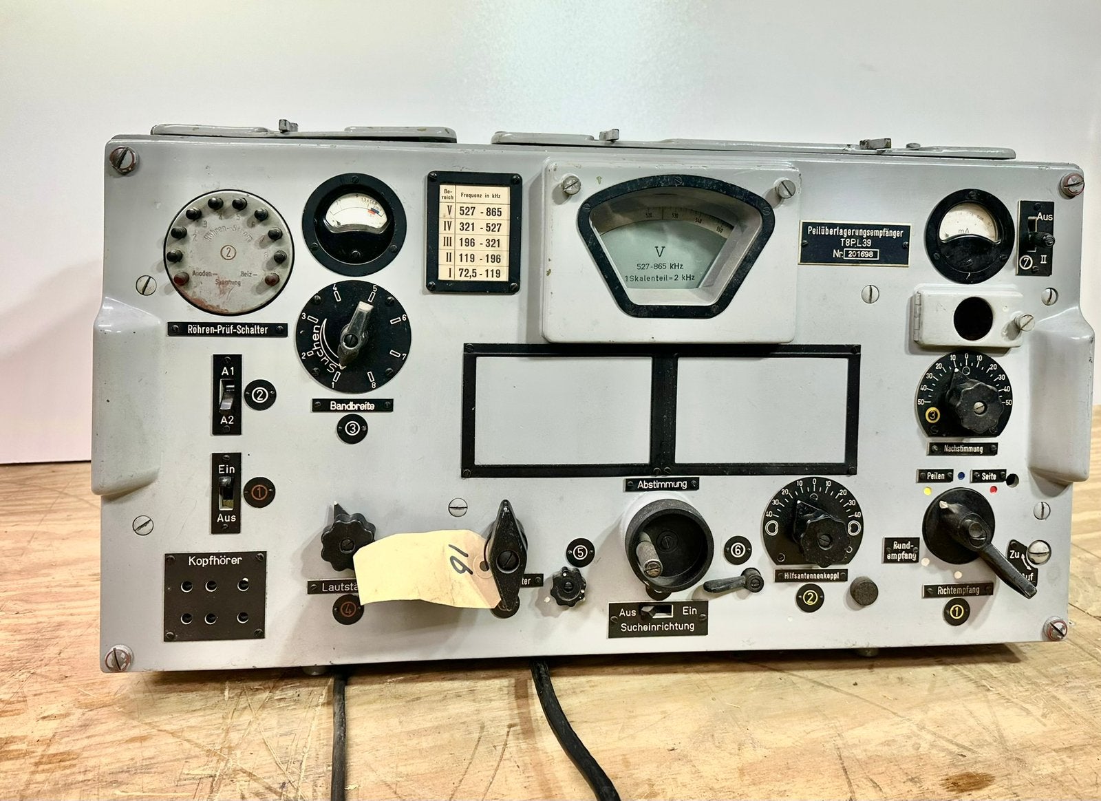 Duitse WW2 ontvanger  Peilüberlagerungsempfänger. T8PL39, Ophalen, Niet werkend, Ontvanger