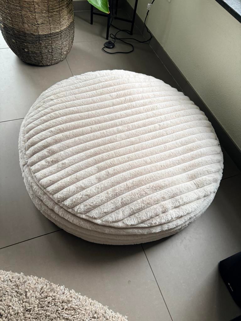 Honden kussen ecru 80 cm doorsnee, Ophalen, Zo goed als nieuw, Pluche