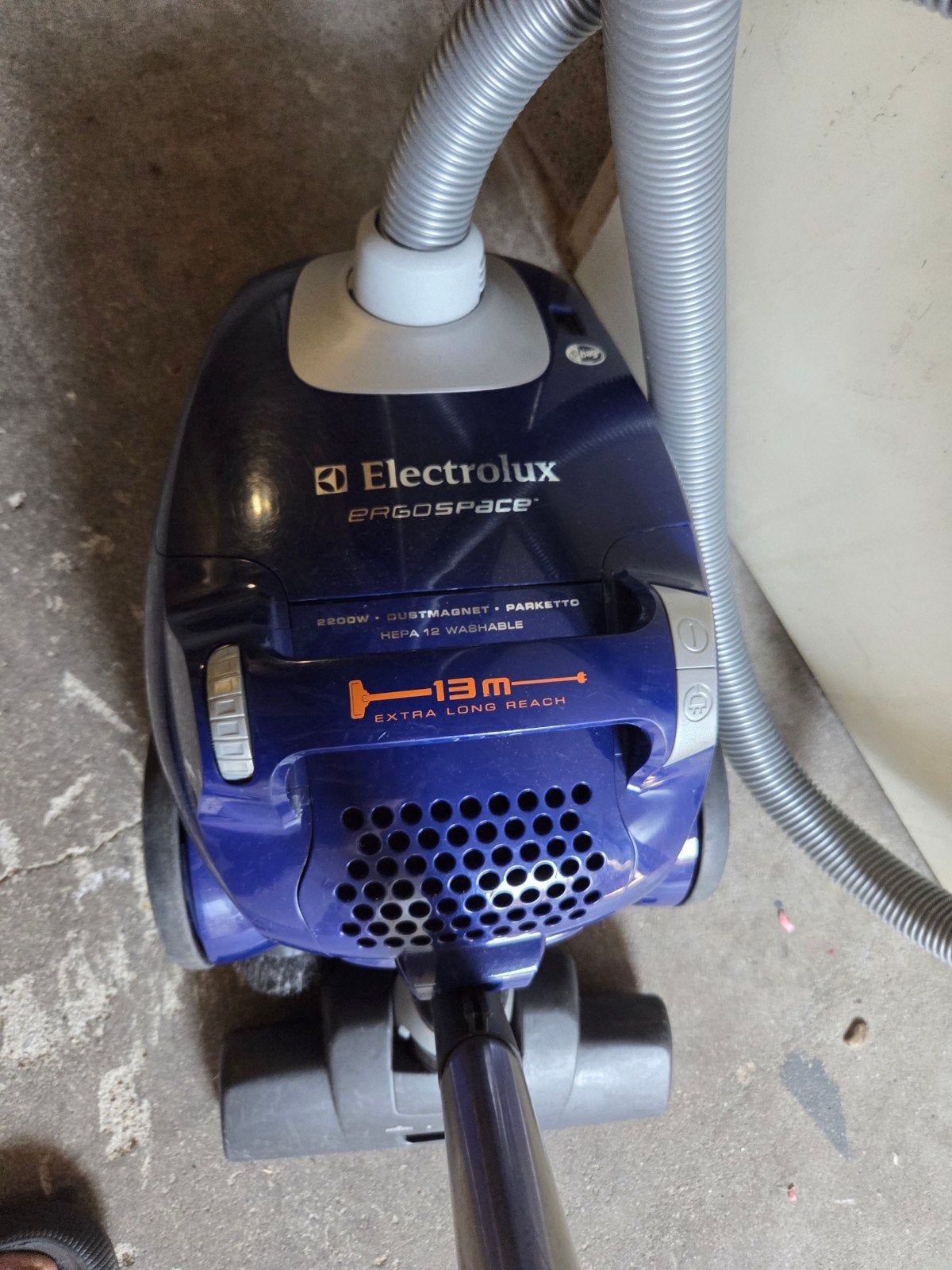 Electrolux Ergospace stofzuiger 2200W, Stofzak, Gebruikt, Ophalen of Verzenden, 2000 watt of meer