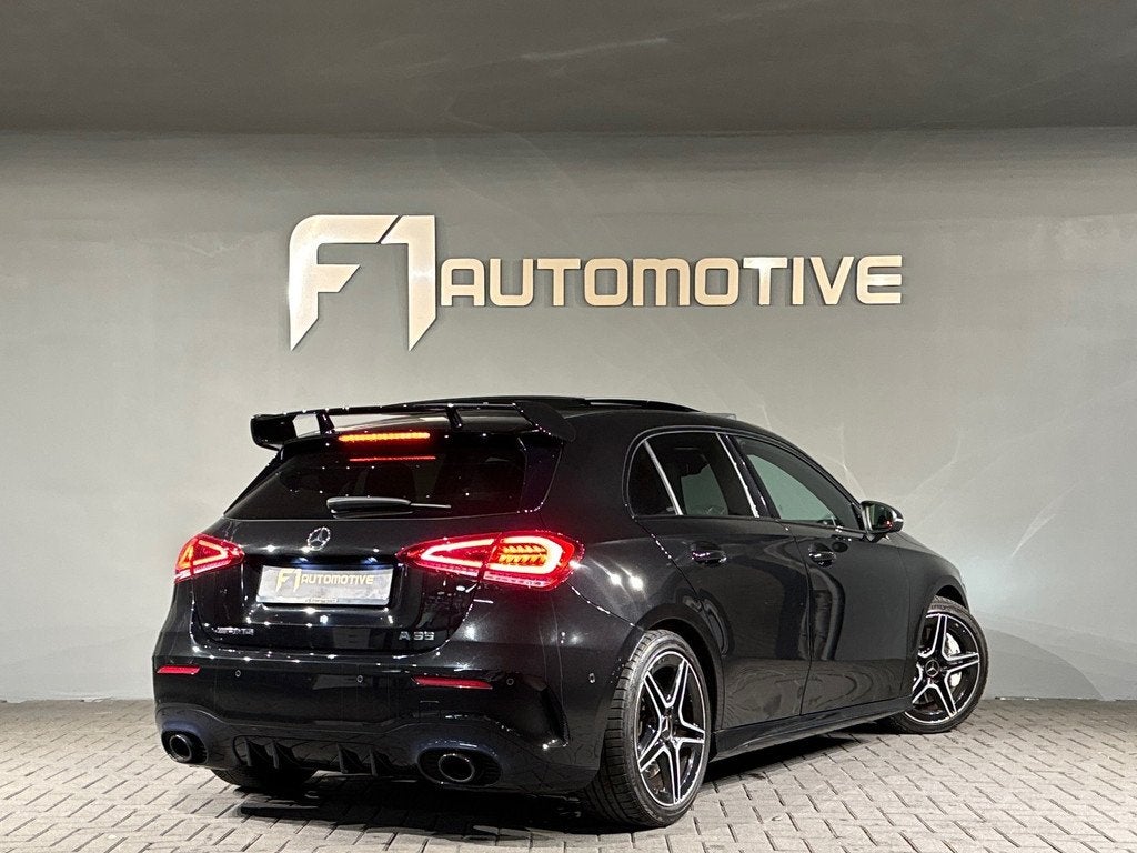 Mercedes-Benz A-klasse AMG 35 4MATIC Pano|Aero|Sfeer|Night, Auto's, Automaat, 4 cilinders, Zwart, 14 km/l
