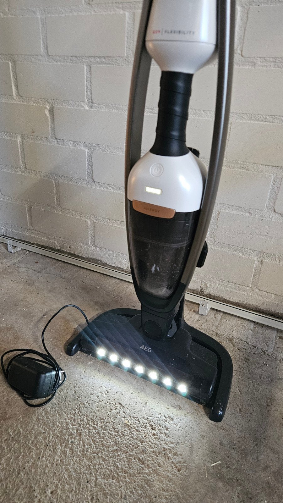 AEG QX9 Steelstofzuiger - Gebruikt, Witgoed en Apparatuur, Stofzuigers, Ophalen, Gebruikt, Draadloos, AEG