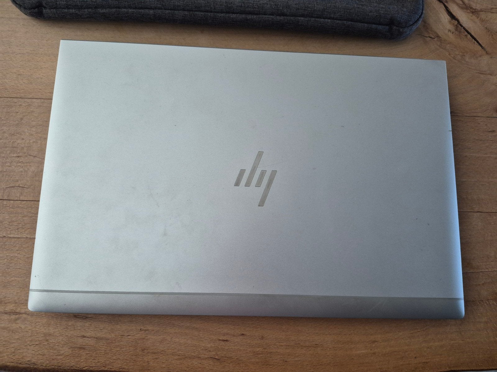 Defecte HP EliteBook 840 G8 met laptoptas, 2 tot 3 Ghz, 8 GB, 14 inch, Ophalen of Verzenden