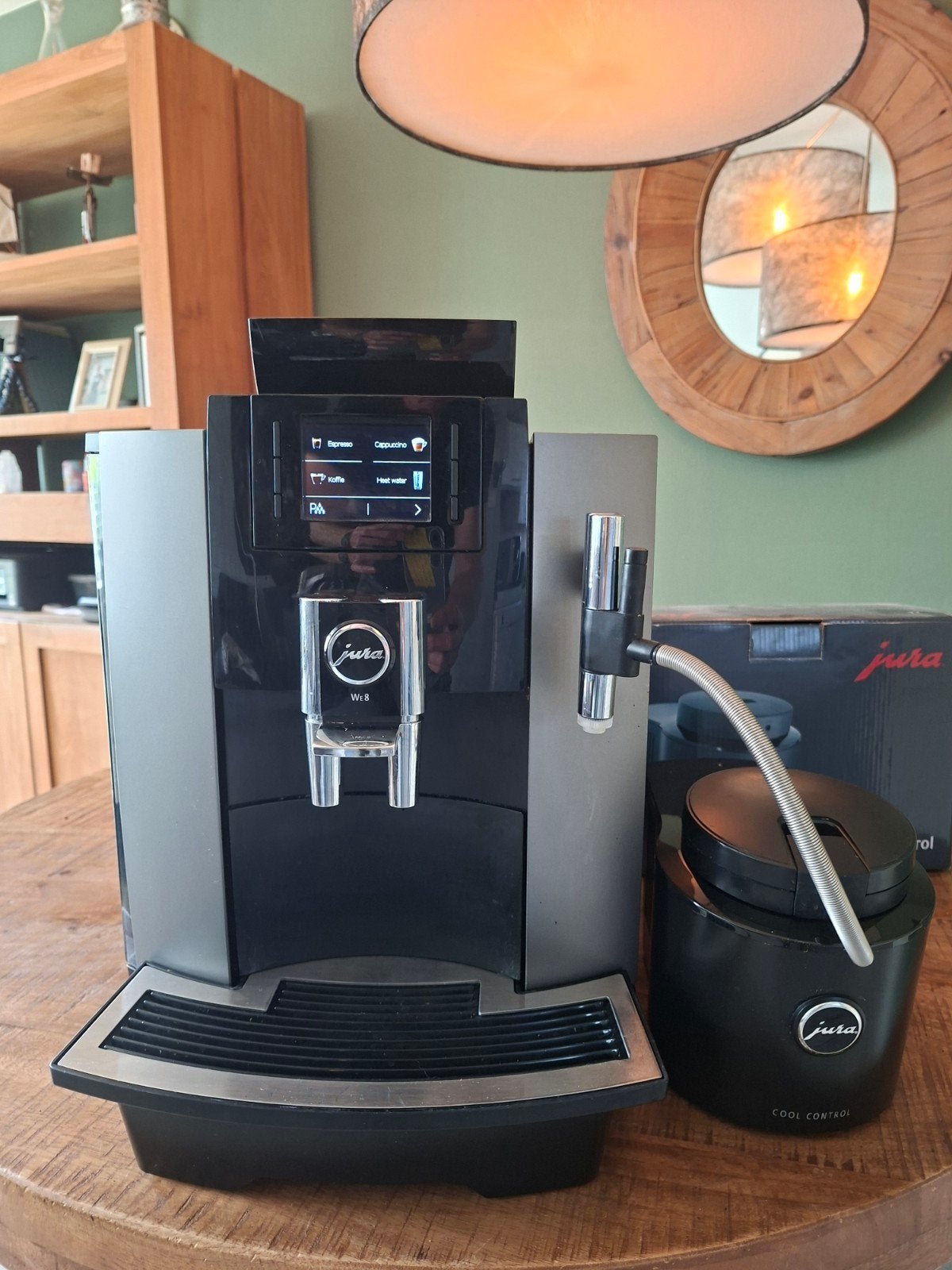 Jura We8 Dark Inox koffiemachine, Witgoed en Apparatuur, Koffiezetapparaten, Ophalen, Afneembaar waterreservoir, 10 kopjes of meer