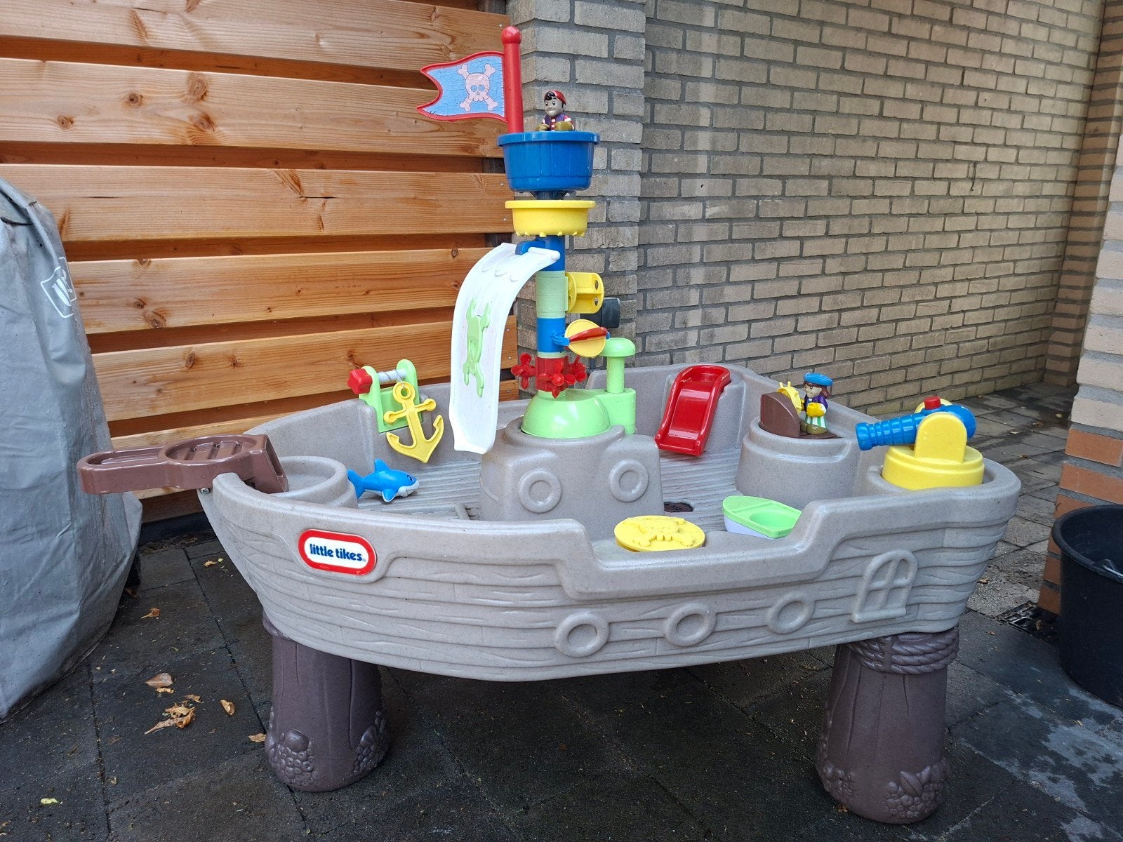 Little Tikes Piratenboot Waterspeeltafel, Ophalen, Gebruikt