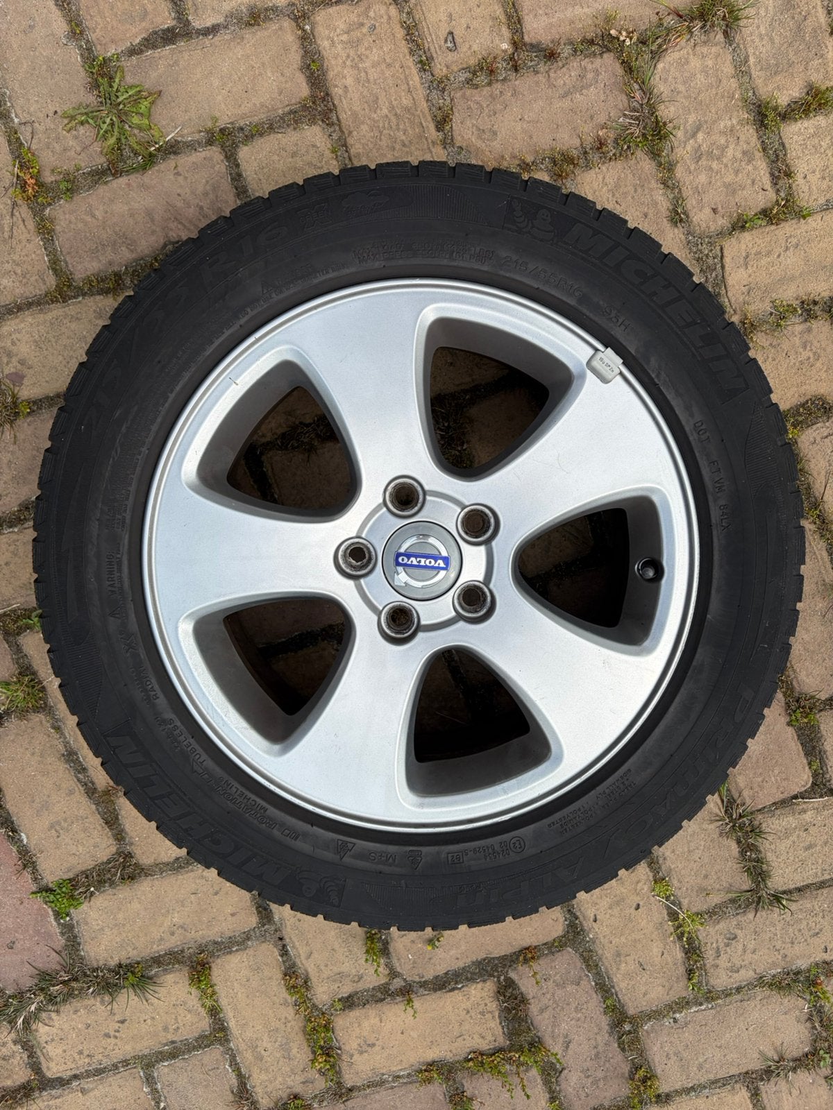 Volvo velgen met winterbanden, Auto-onderdelen, Banden en Velgen, Ophalen, Velg(en), 16 inch, Winterbanden