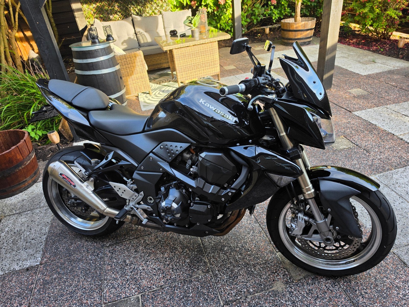 Kawasaki Z1000 Naked Bike - Zwart, Goede Staat, lage km's, 4 cilinders, Motorrijbewijs A, Particulier, LED Verlichting