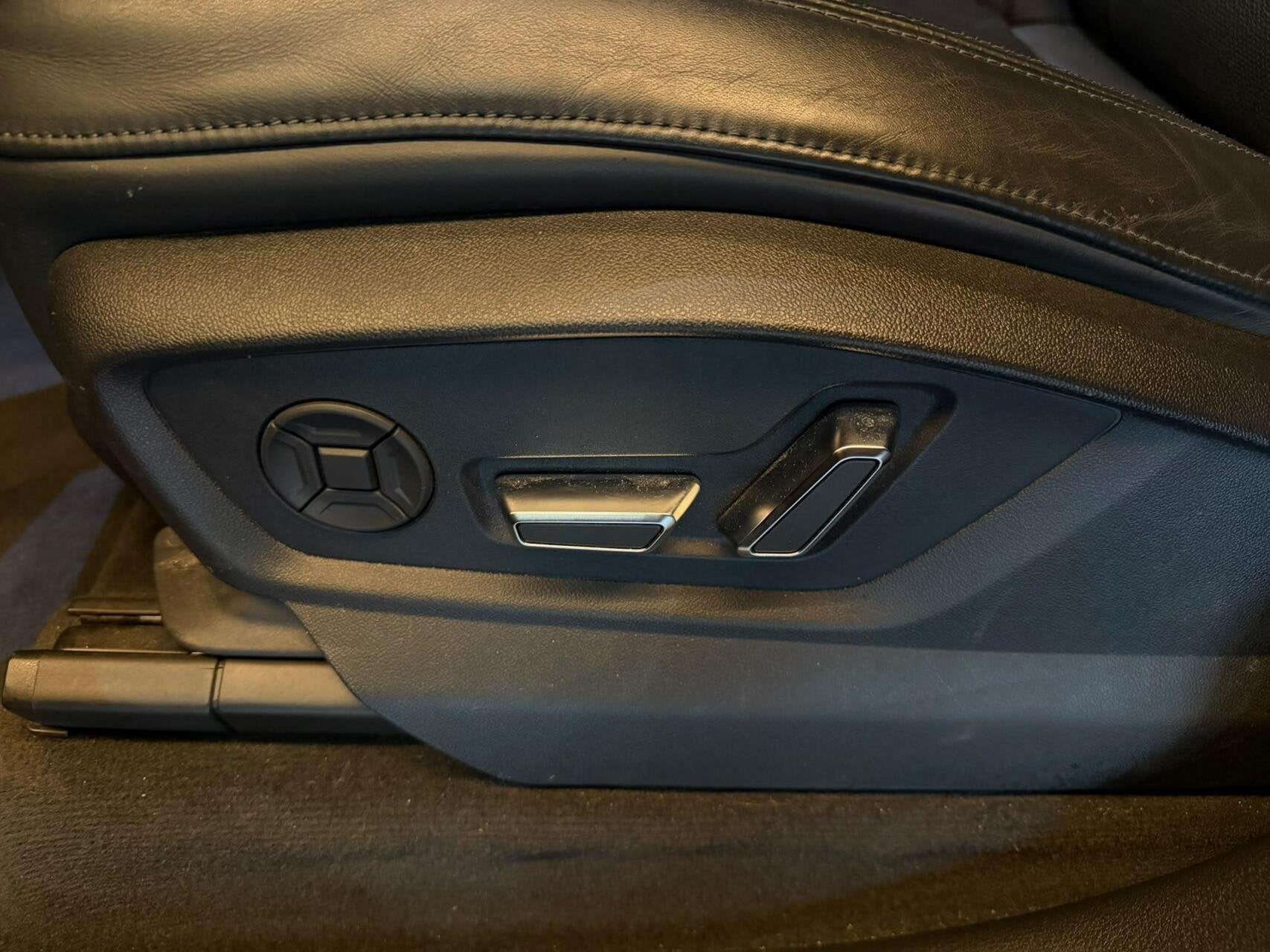 Foto 34 van Audi Q7 55 TFSI Quattro SQ7 uitv|7Pers|B&O|Pano|360|Matrix|