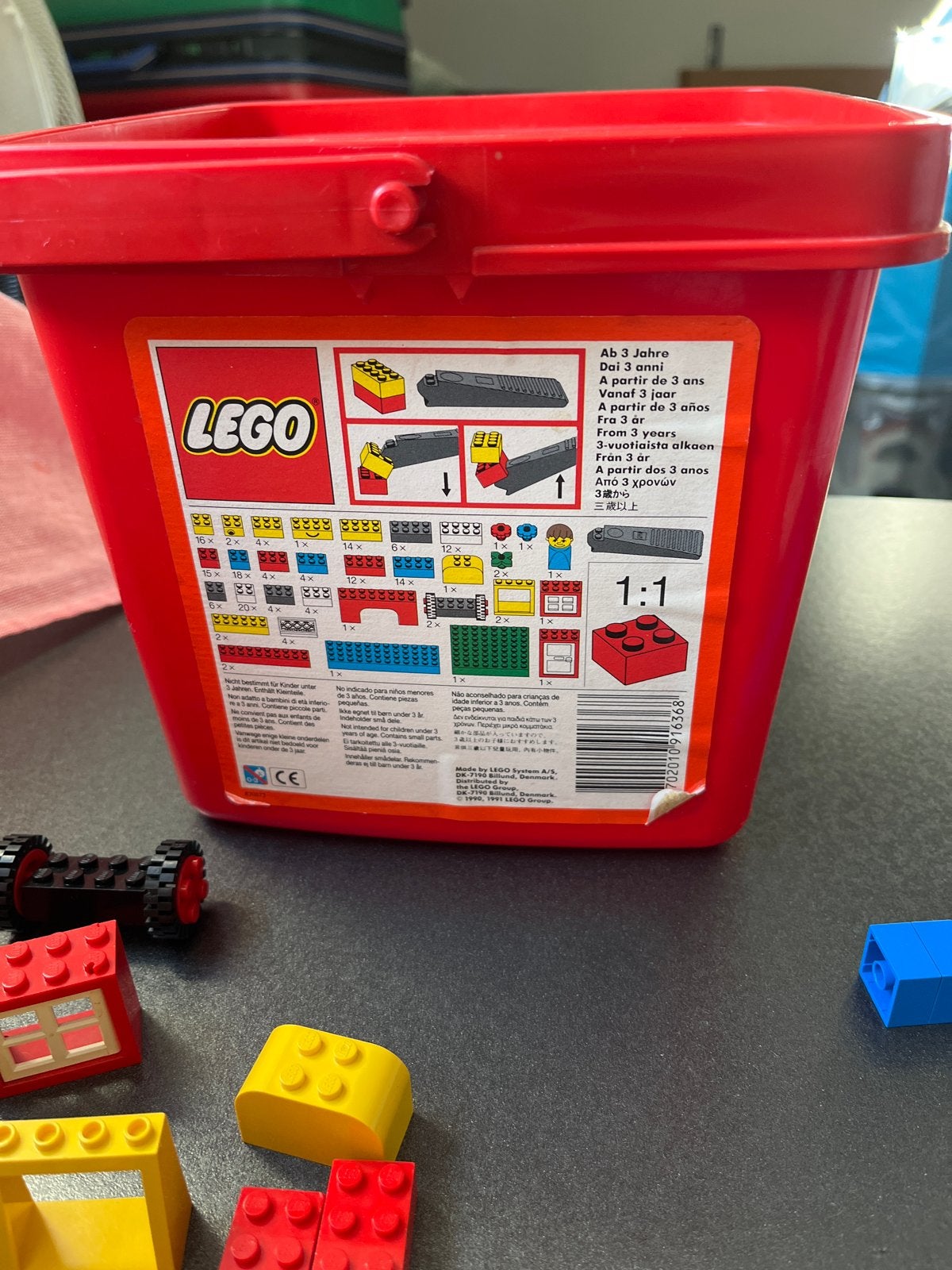 Lego Basic 1636 - Vintage bouwstenen in rode emmer, Gebruikt, Overige thema's, Lego, Ophalen of Verzenden