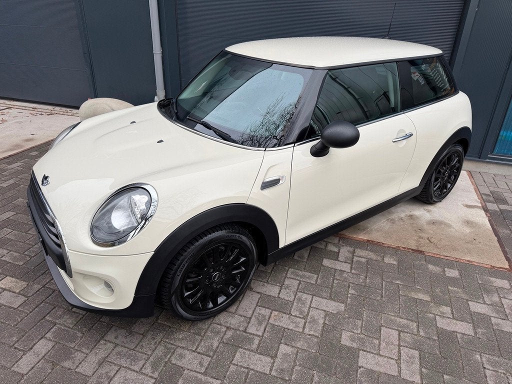 Mini Cooper 1.2 One Keyless Elek Ramen Airco Lmv Apk 03-2027, Auto's, Voorwielaandrijving, Stof, Gebruikt, Euro 6