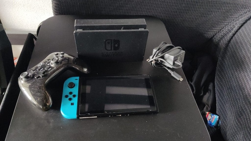 Nintendo Switch Console - Blauw/Rood, Spelcomputers en Games, Ophalen of Verzenden, Zo goed als nieuw, Met 1 controller, Switch 2019 Upgrade