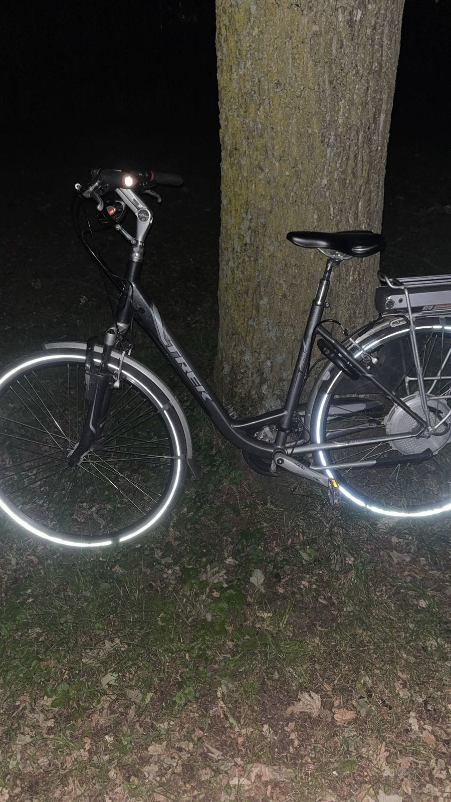 Trek fiets e-bike, Fietsen en Brommers, Fietsen | Dames | Damesfietsen, Ophalen, Zo goed als nieuw, Overige merken