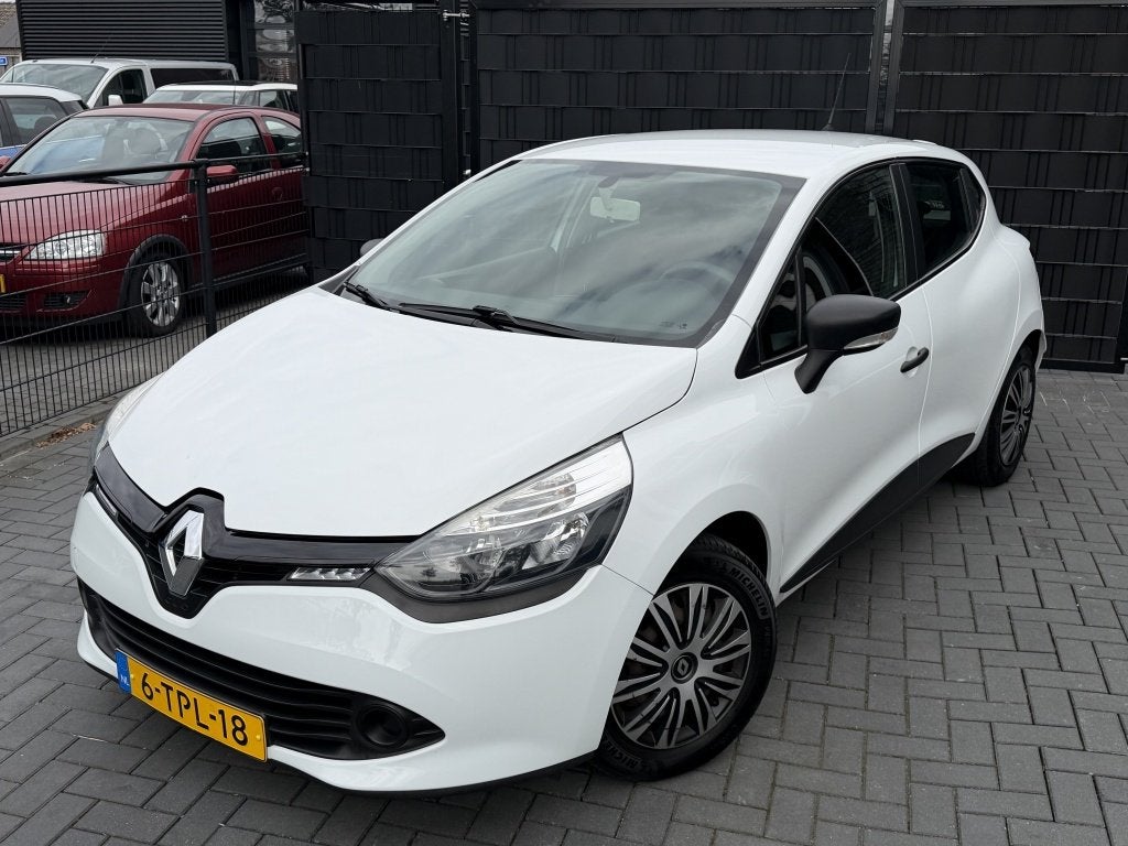 Renault Clio 0.9 TCe Authentique| AIRCO| CRUISE| TREKHAAK| N, Auto's, Voorwielaandrijving, Stof, 540 kg, Origineel Nederlands