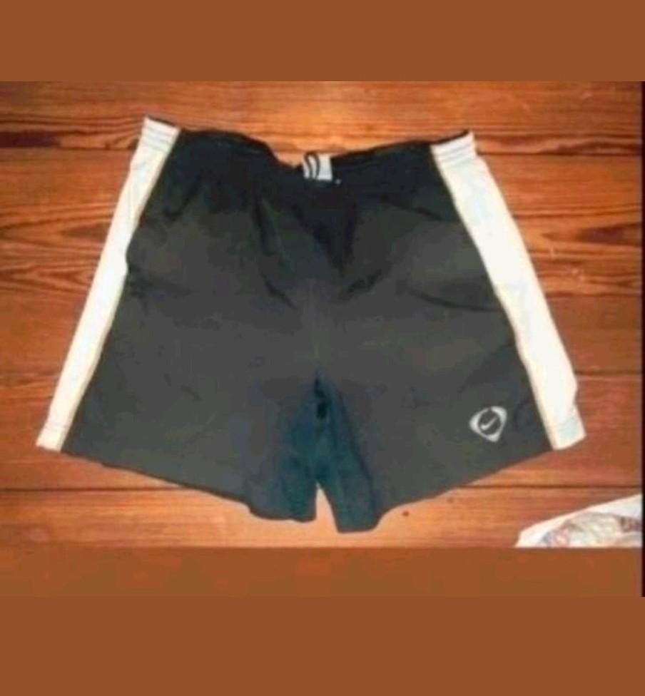 Nike zwart short, Maat 48/50 (M), Zwart, Nike, Ophalen of Verzenden