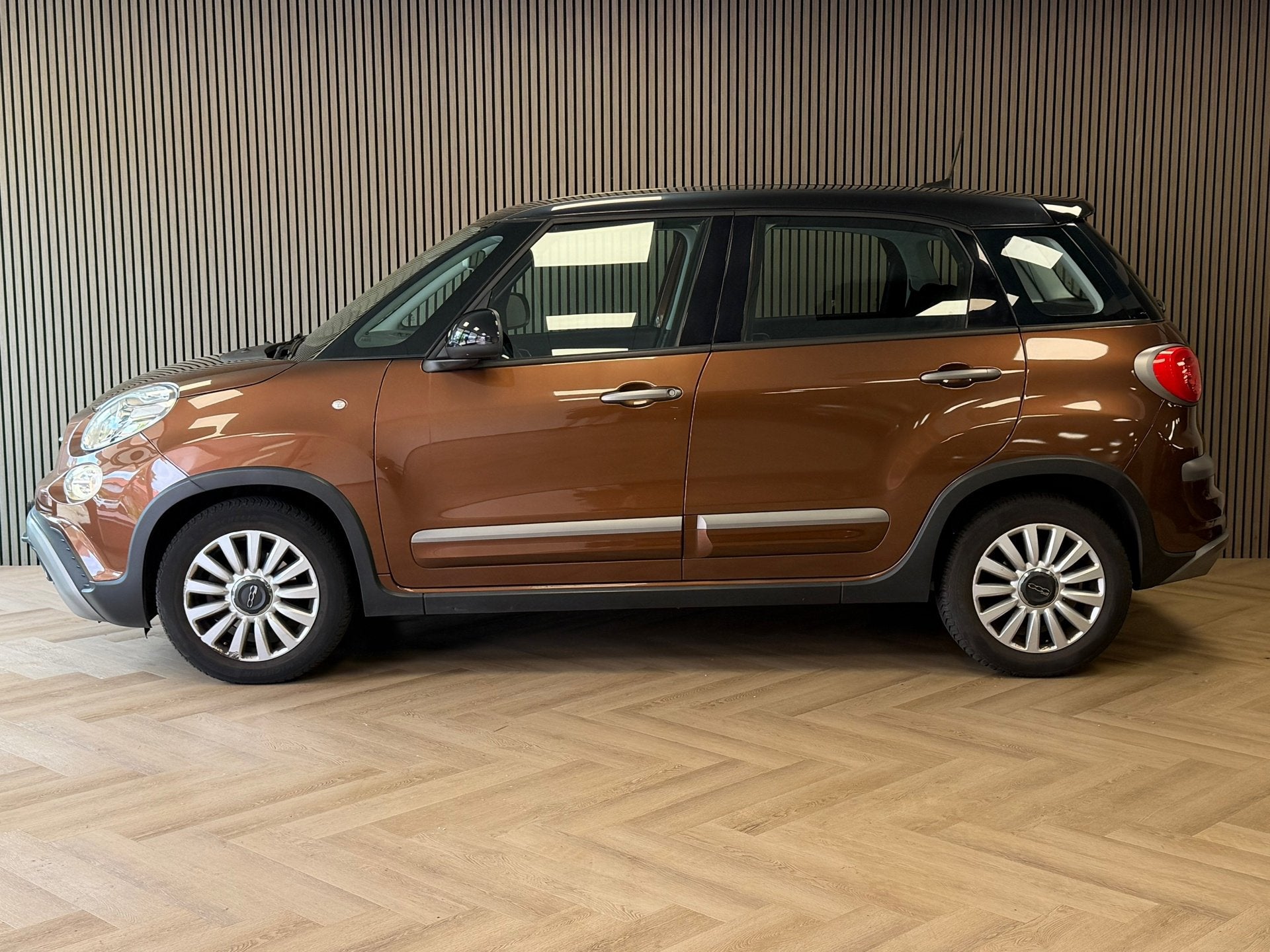 Fiat 500 L 0.9 TwinAir Cross CAMERA PDC NAVI CRUISE CONTROL, Gebruikt, Euro 6, Bedrijf, Handgeschakeld
