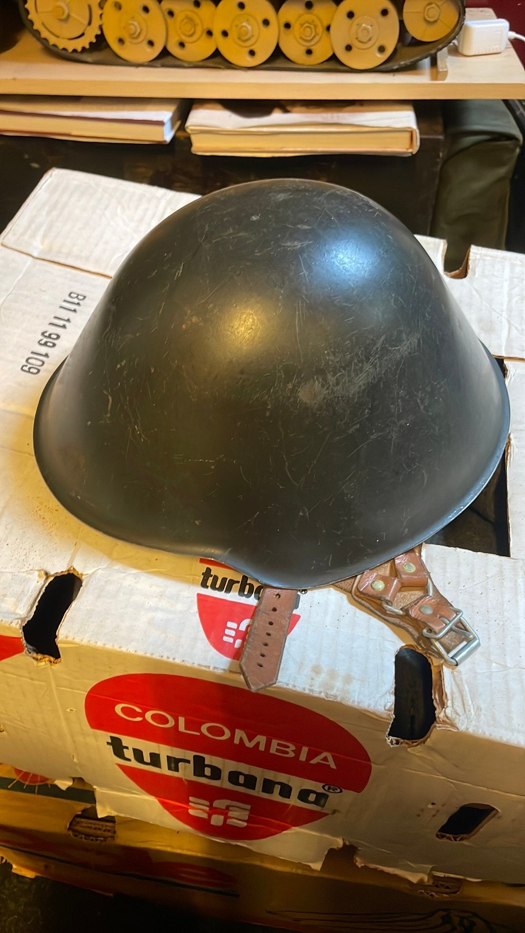 DDR  helm, Ophalen of Verzenden, Landmacht, Duitsland, Helm of Baret