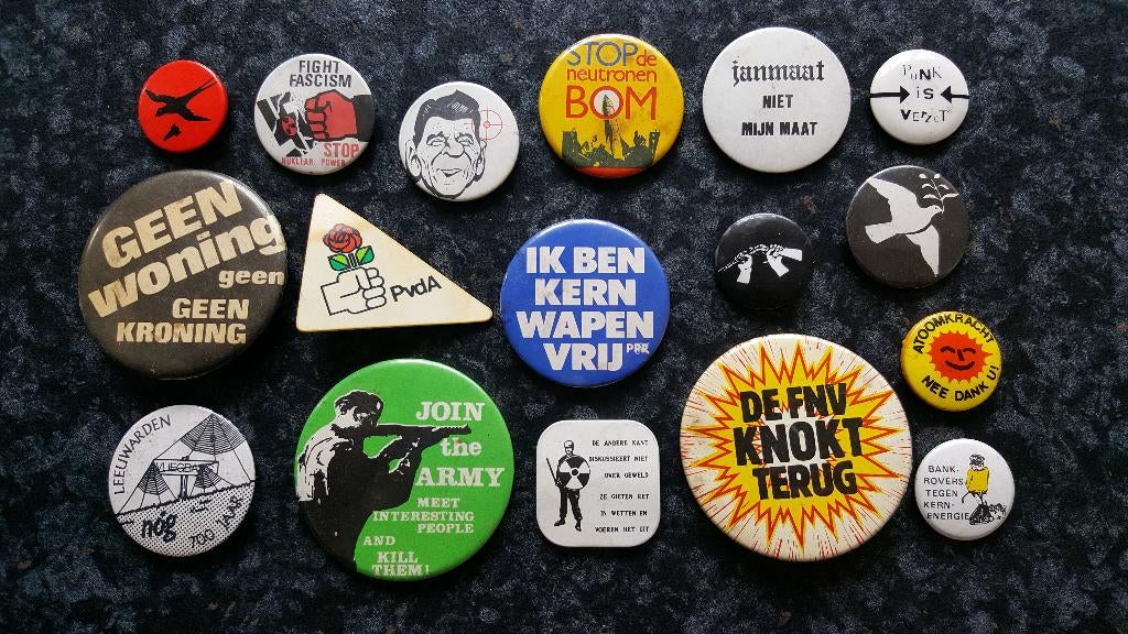 Buttons protestbeweging '70-'80, Verzamelen, Speldjes, Pins en Buttons, Gebruikt, Overige onderwerpen, Ophalen of Verzenden
