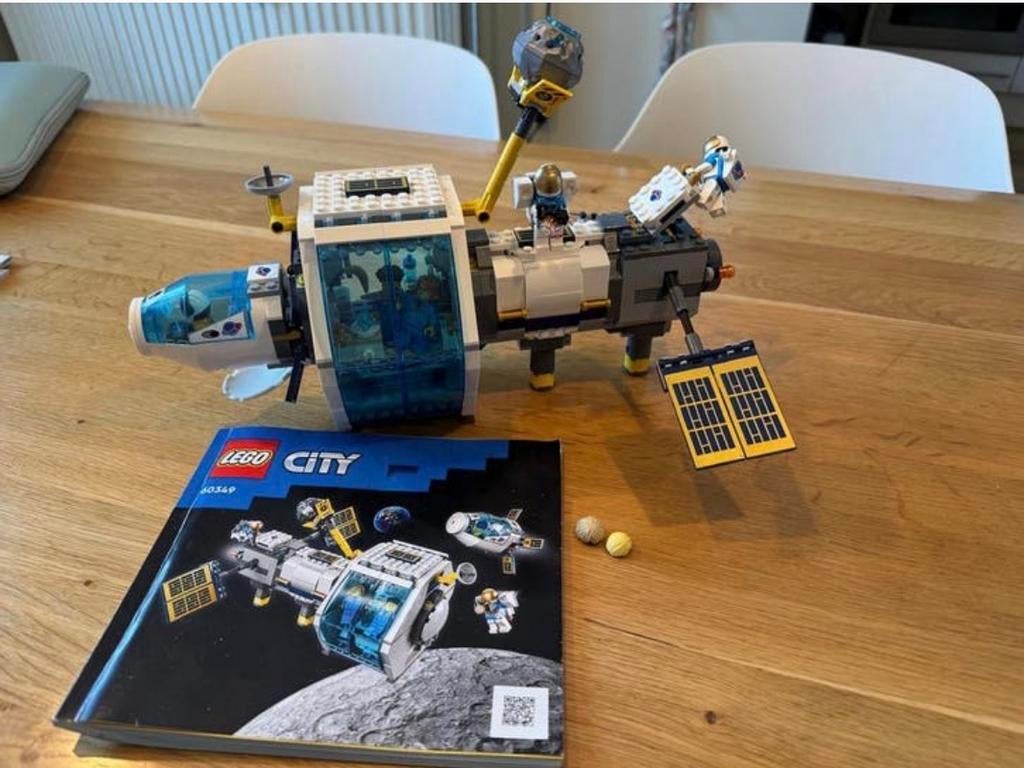Lego City Ruimtestation 60349 - compleet, incl doos, City, Lego, Ophalen of Verzenden, Zo goed als nieuw