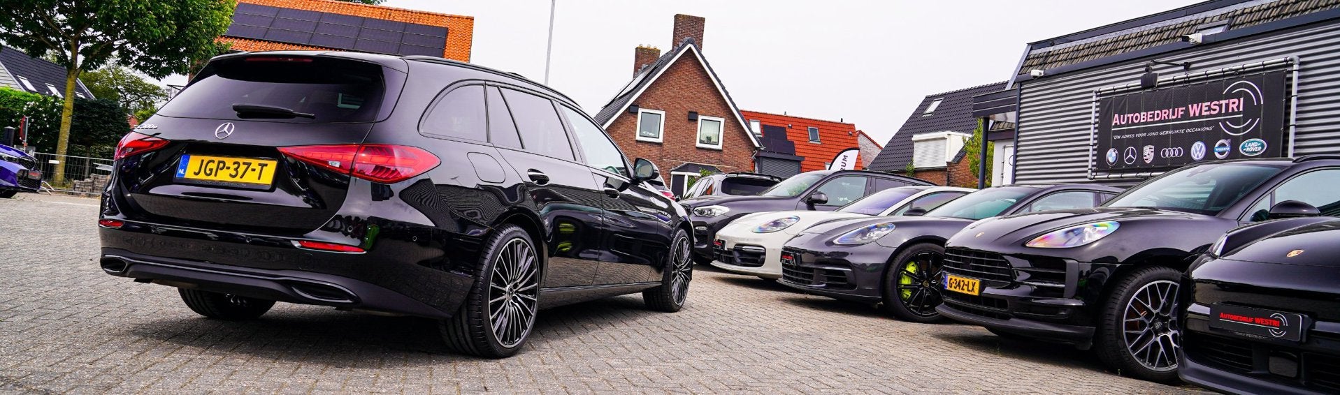 Mercedes-Benz C-klasse Estate 300 e Luxury Line | Head Up Di, Auto's, Automaat, Automatische klimaatregeling, Achterwielaandrijving