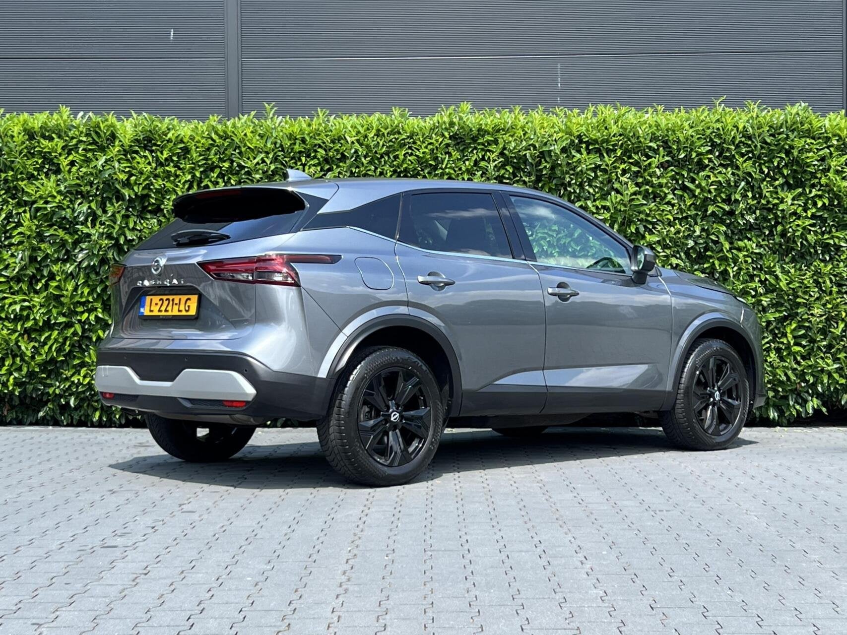 Nissan Qashqai 1.3 MHEV N-Connecta NL AUTO, NAP LOGISCH, NAV, Auto's, Voorwielaandrijving, 1304 kg, Gebruikt, Euro 6
