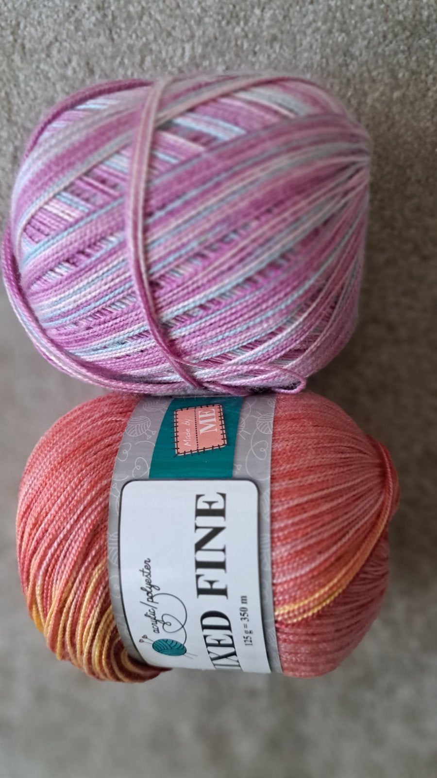 2 bollen Mixed Fine verloopgaren acryl/polyester, Hobby en Vrije tijd, Ophalen of Verzenden, Nieuw, Breien of Haken, Wol of Garen