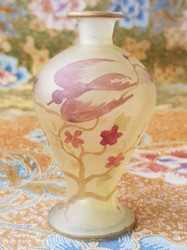 Mooi oud JBD vaasje uit Engeland van glas 10,2 cm., Ophalen of Verzenden