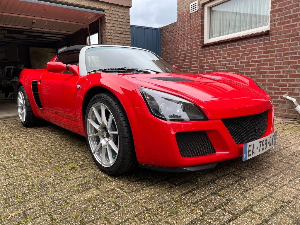 Opel Speedster Turbo 2005 / “Calypso Red” / 35.866km, Auto's, 1998 cc, Achterwielaandrijving, Zwart, 4 cilinders