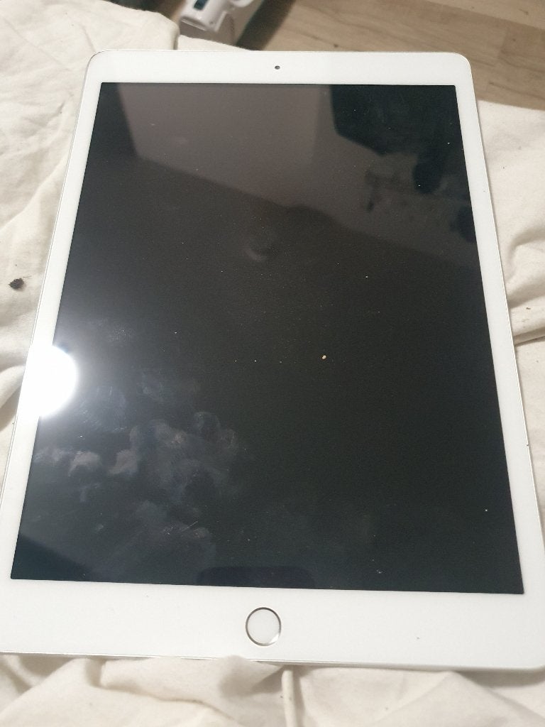Apple iPad (Model A2270) - Werkt, zonder code, Computers en Software, 10 inch, Gebruikt, 32 GB, Ophalen of Verzenden