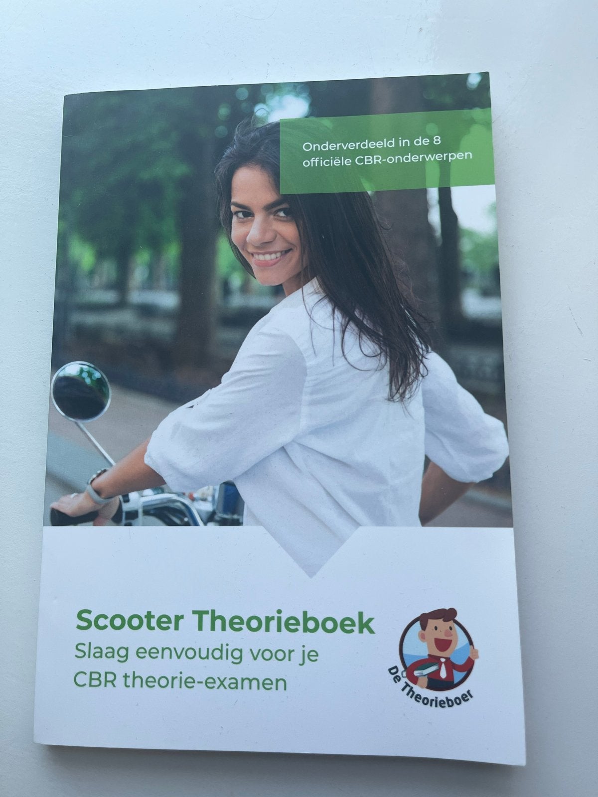 Scooter Theorieboek - Slaag eenvoudig voor je CBR examen, Boeken, Studieboeken en Cursussen, Ophalen of Verzenden, Zo goed als nieuw