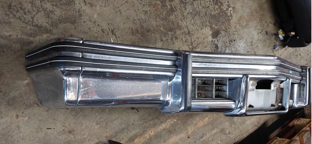 Cadillac Coupe Deville voorbumper 1977-1979, Gebruikt, Info@gm.com, Amerikaanse onderdelen, Ophalen of Verzenden