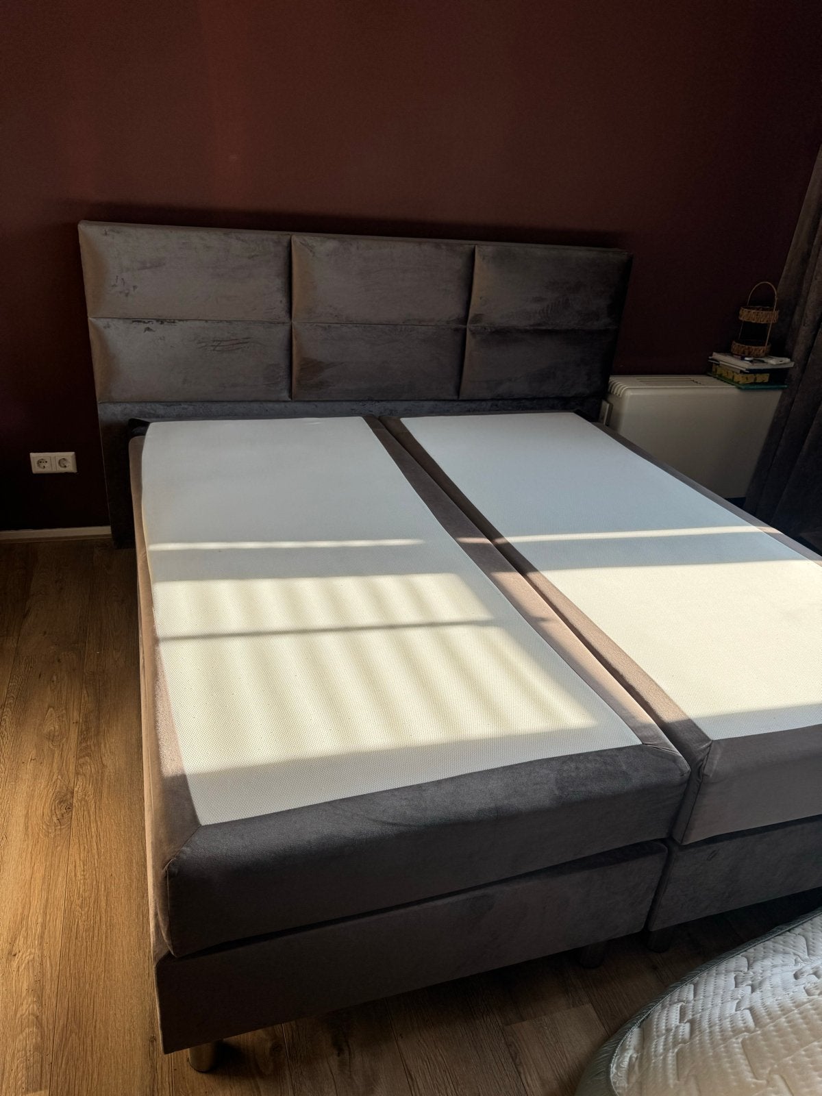 Tweepersoons boxspring met hoofdbord - Zo goed als nieuw, Ophalen, Tweepersoons, 140 cm, Zo goed als nieuw