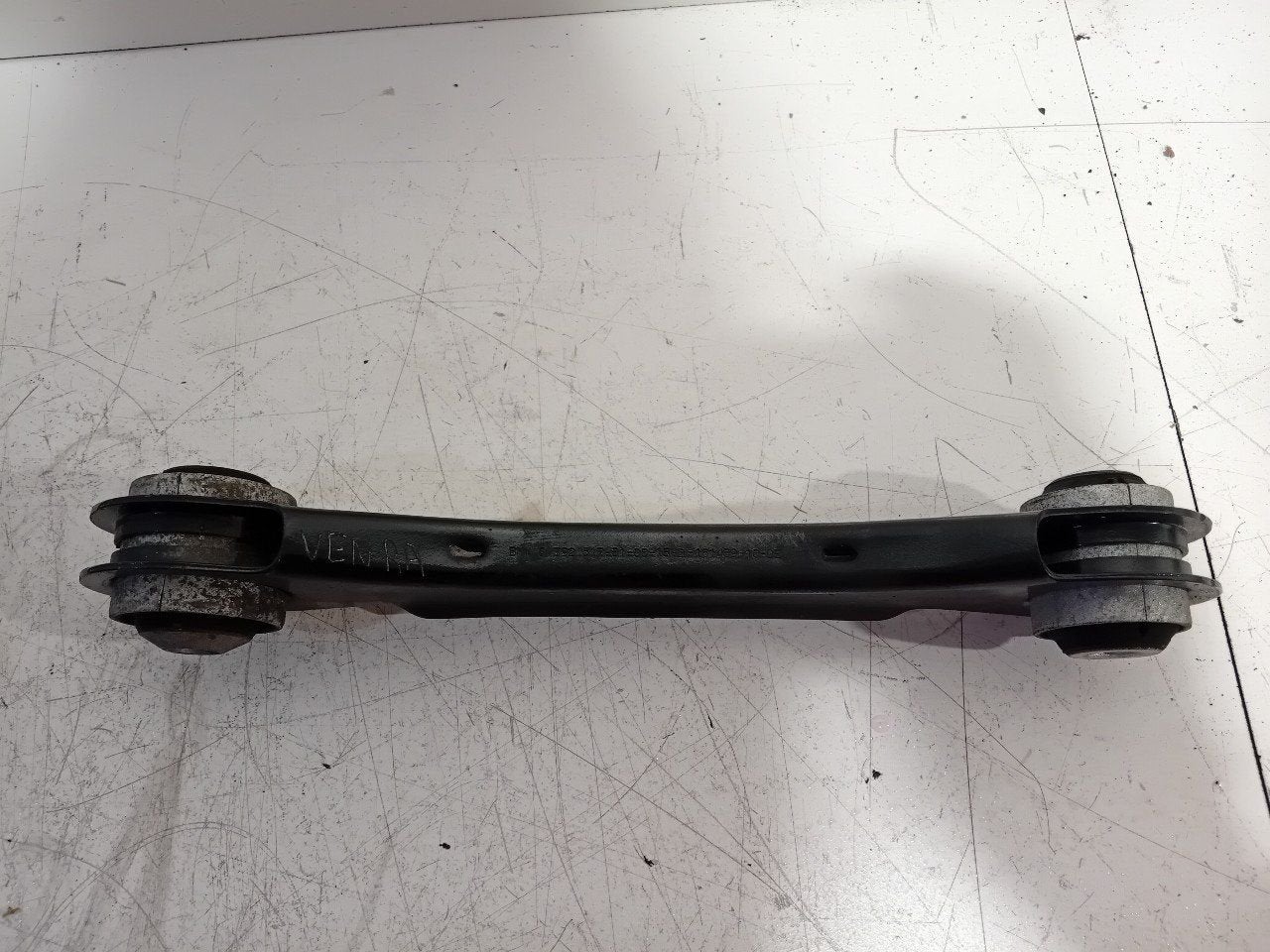 Draagarm rechts achter BMW 4 serie, Onderdelen@venauto.nl, Van der Ven Autorecycling B.V., Gebruikt, Ettenseweg 76, 4706 PB Roosendaal, The Netherlands