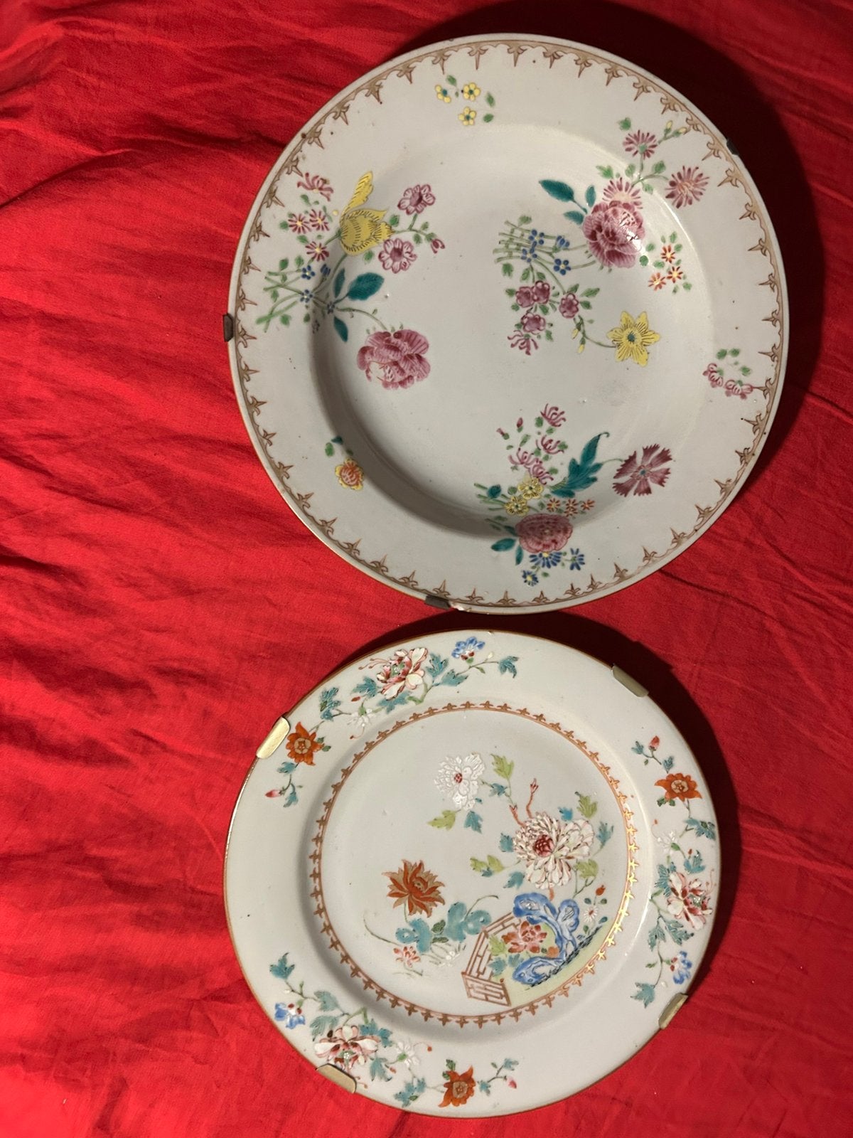 Set van 2 Chinese Famille Rose Borden - 18e Eeuw - 23 cm, Antiek en Kunst, Ophalen of Verzenden
