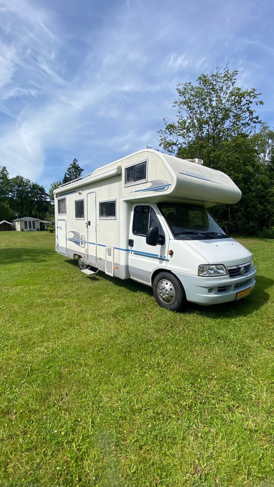 Mooie Adria 660SP bouwjaar 2003 km 169.000, Caravans en Kamperen, Campers, Alkoof, Ringverwarming, Fiat, Particulier