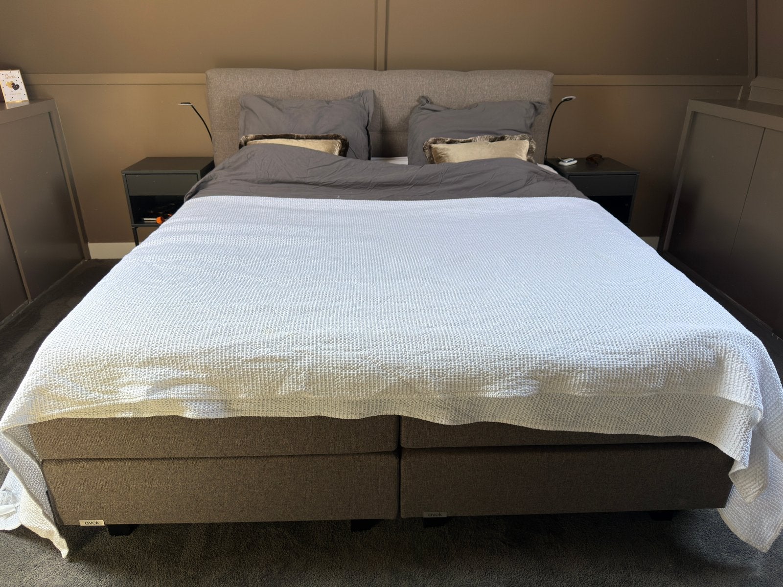 ZGAN Boxspring Avek Ninety - Comfortabel en Stijlvol, Ophalen, Bruin, Tweepersoons, Zo goed als nieuw