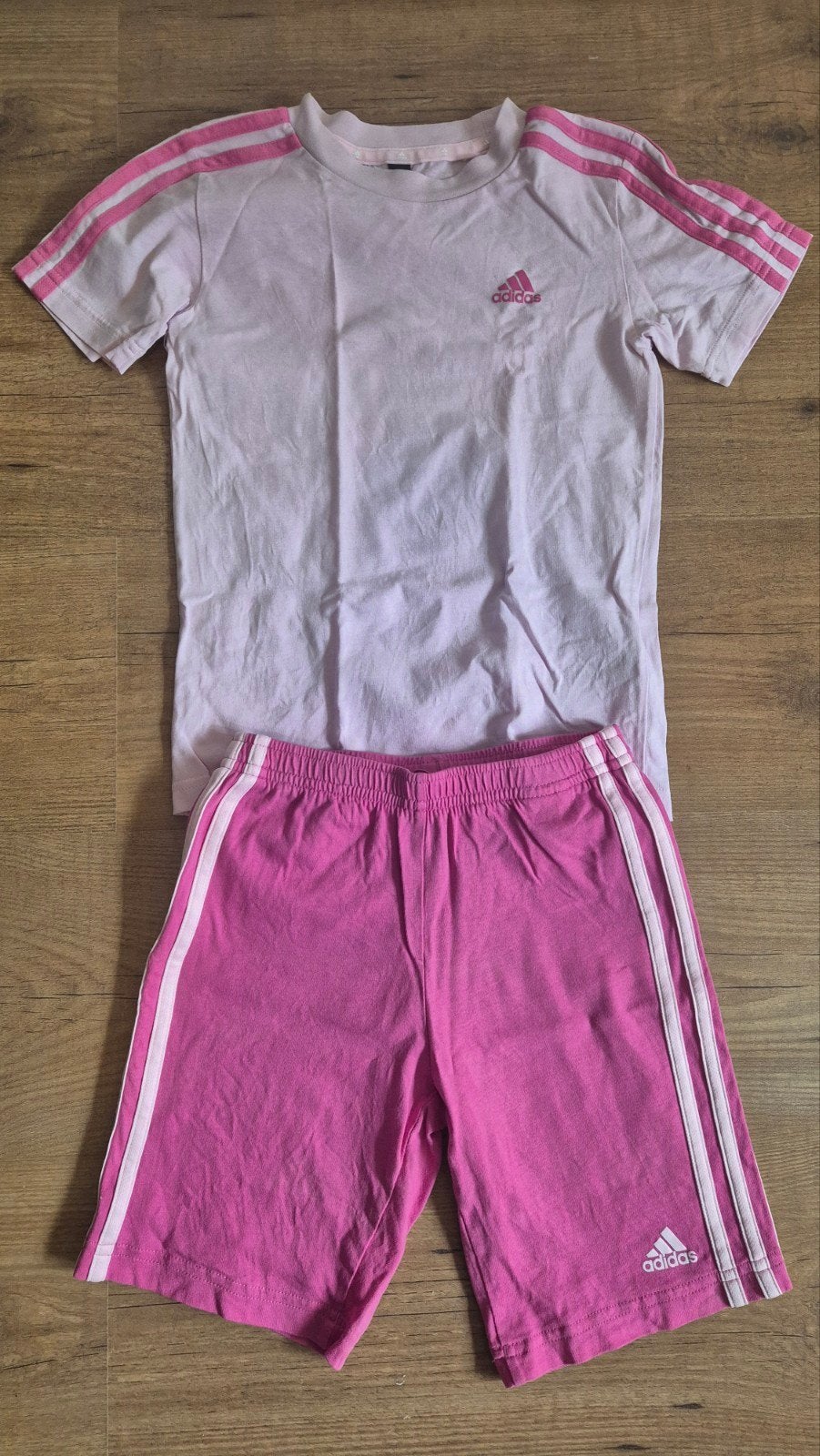 gym/sportpakje van Adidas, Adidas, Gebruikt, Meisje, Sport- of Zwemkleding