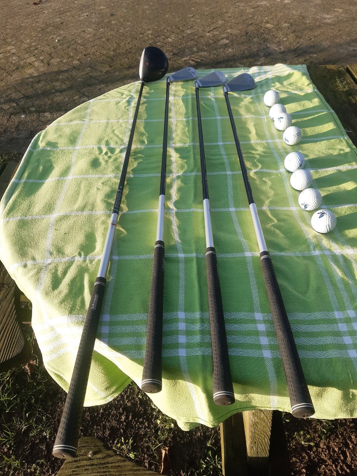 Golfclubs Johnsen nr 3 nr 4 nr 6 nr 8 zgan +  ballen rechts, Ophalen, Zo goed als nieuw, Club, Overige merken