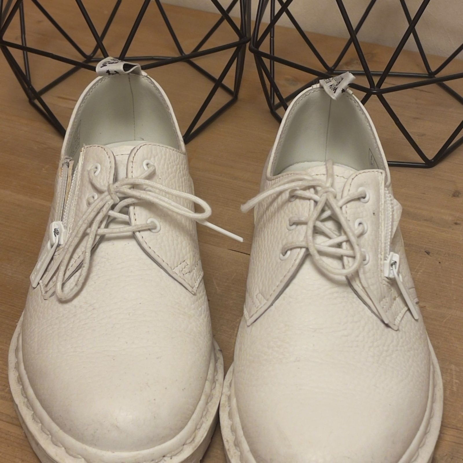 Dr. Martens 1461 Mono Wit - Zo goed als nieuw, Kleding | Dames, Schoenen, Ophalen of Verzenden, Zo goed als nieuw, Wit, Schoenen met lage hakken