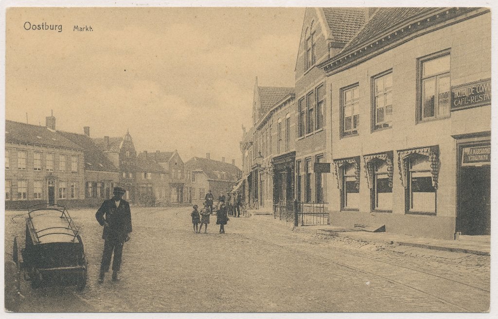 Oostburg - Markt (2)  Broodkar en mensen, Ophalen of Verzenden, Voor 1920, Ongelopen, Zeeland