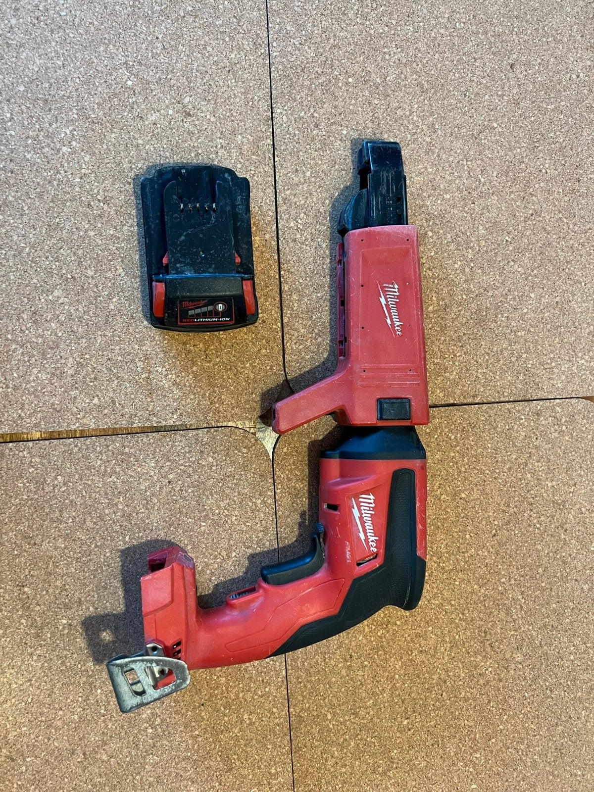 Milwaukee M18 FSG met CA55 Magazijn + 2.0Ah Accu, Ophalen, Gebruikt, Overige typen