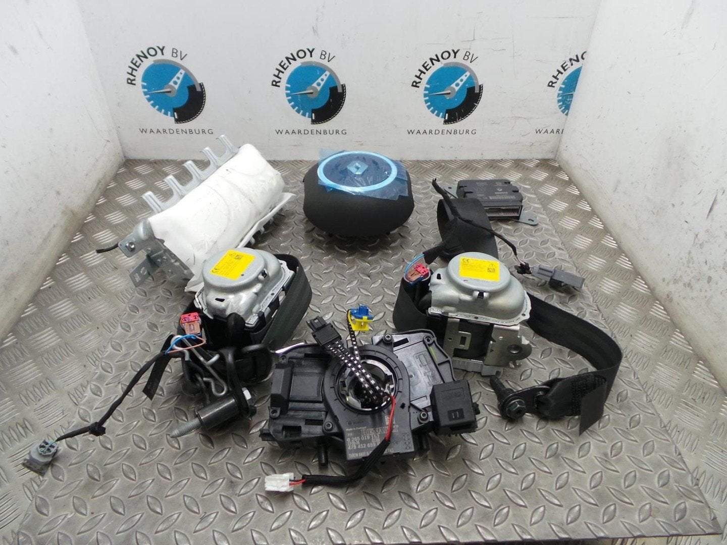 RENAULT TWINGO TCE90 AIRBAG SET 2016, Ophalen of Verzenden, Gebruikt, Stiba lid