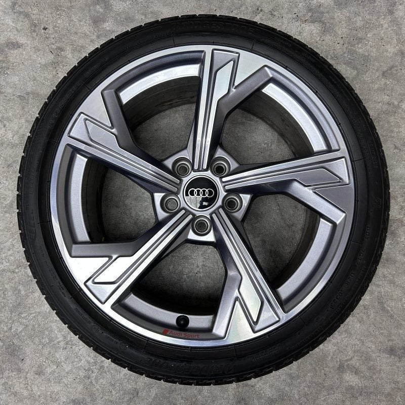18 inch originele velgen +  zomerbanden Audi A3 S3 8Y, 18 inch, Gebruikt, -, -
