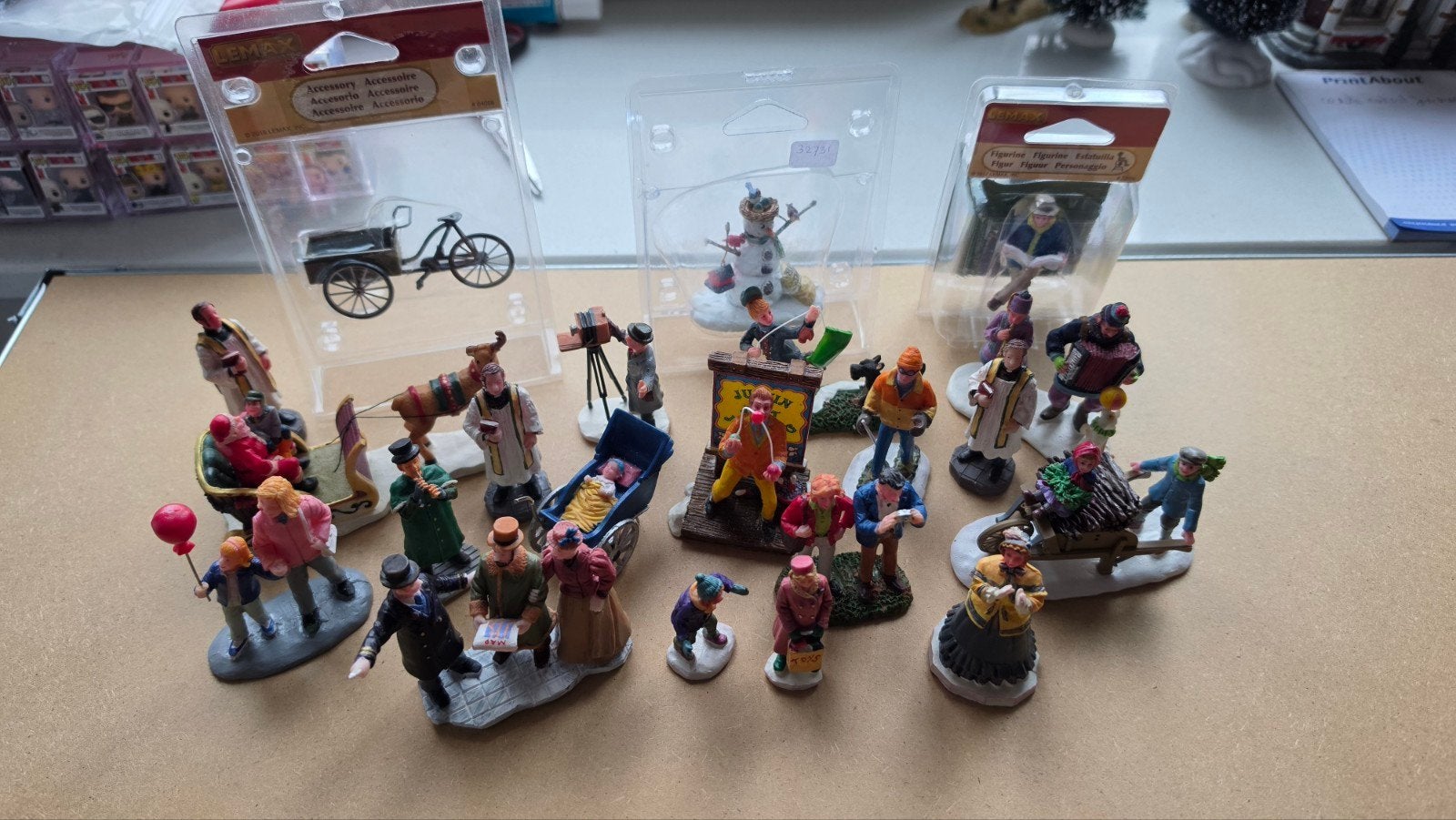 20 Lemax figuren, Ophalen of Verzenden, Gebruikt