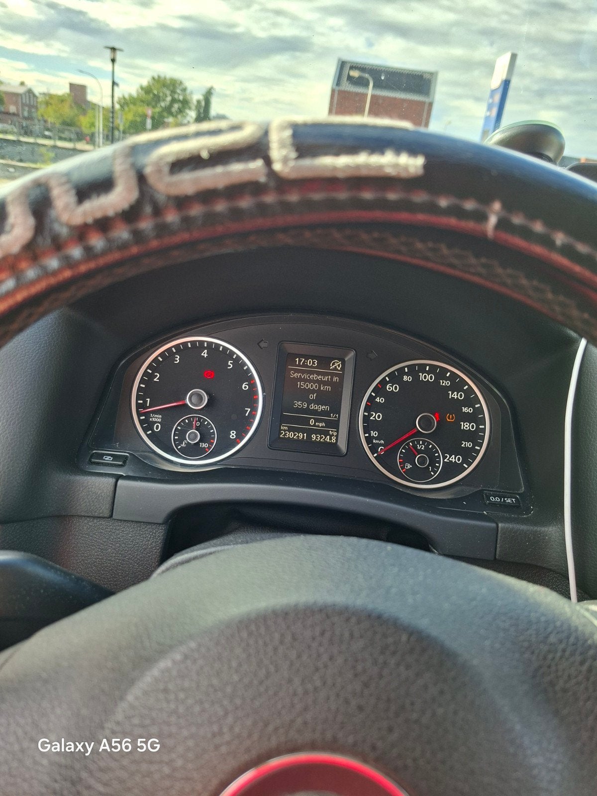 Volkswagen Tiguan 1.4 TSI 90KW BMT 2012 Grijs, Voorwielaandrijving, 15 km/l, 4 cilinders, 122 pk