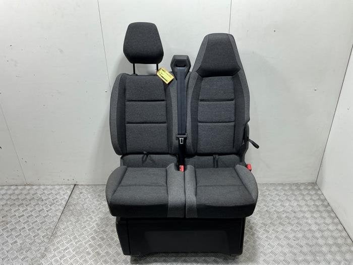 Bank rechts-voor van een Renault Master (Master 4 24-), 12 maanden garantie, Gebruikt, -, Renault